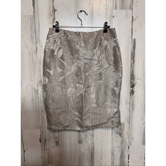 Frascara Silk Blend Floral Jacquard Pencil Skirt Beige Size 4 Made in Canada - Picture 1 of 8